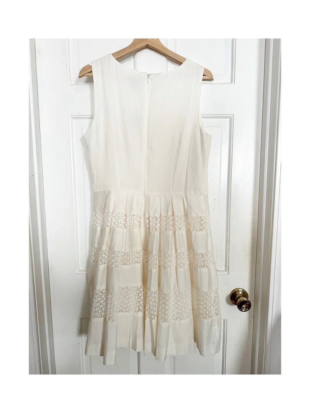 Ann Taylor Cream Sleeveless Mini Dress with Lace Panels NWT Sz 12